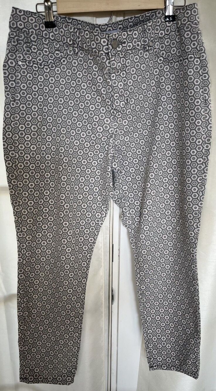 d. jeans Geometric Boho Women’s Jeans Size 14 White Gray Stretchy Hexagon Print